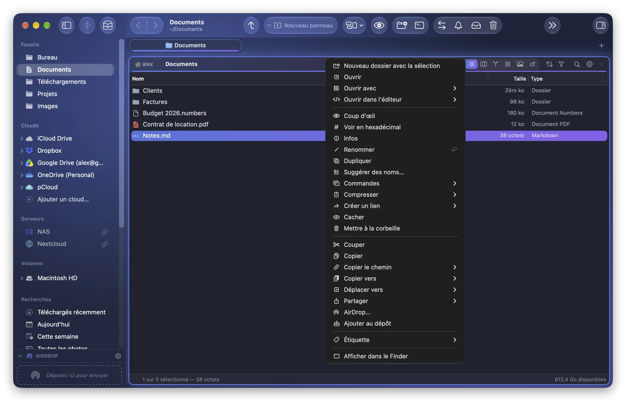Folia Files : le menu contextuel d’origine d’un fichier Markdown dans Documents, de Nouveau dossier avec la sélection jusqu’à Afficher dans le Finder