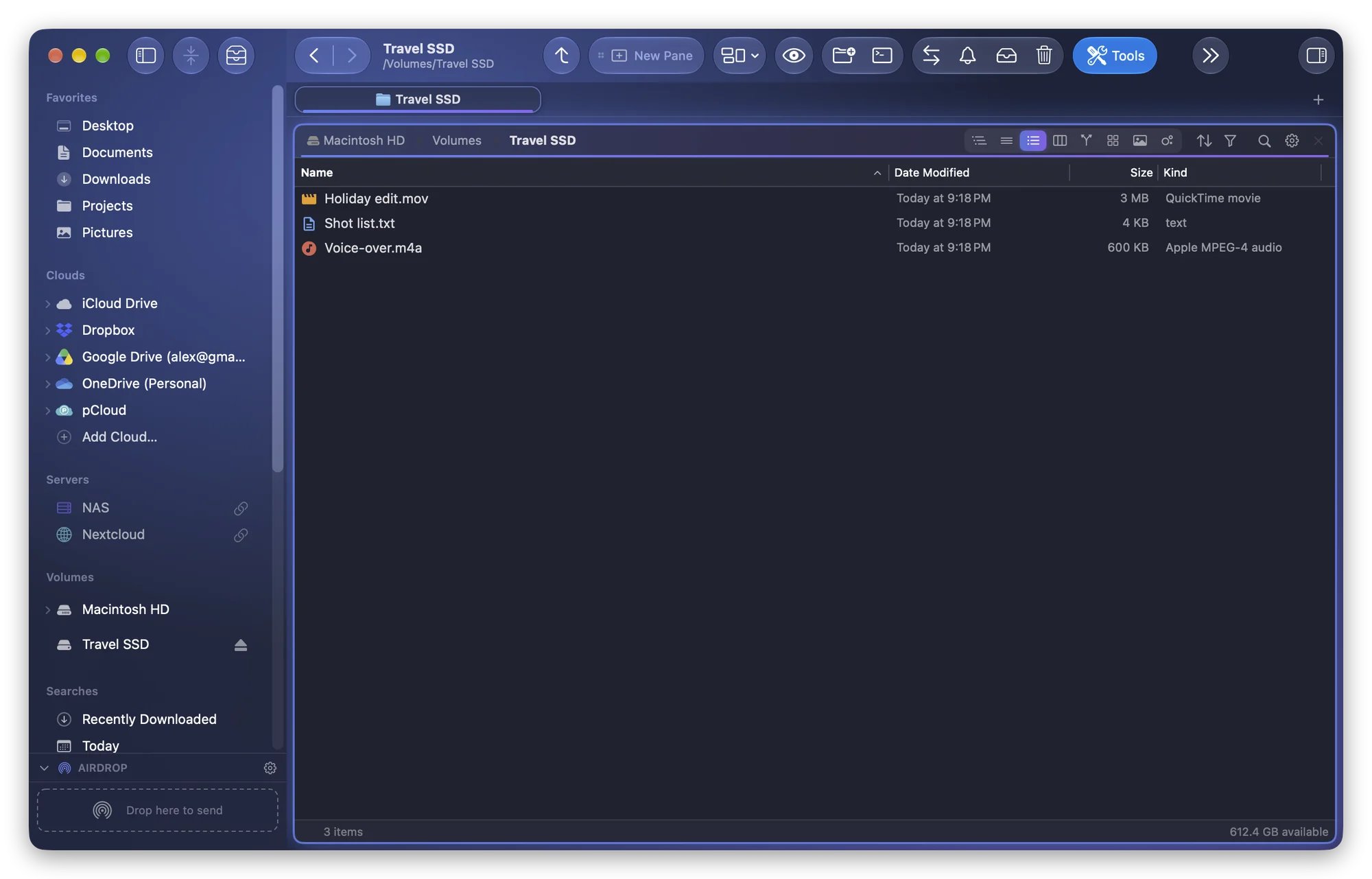 An external drive named Travel SSD open in a Folia Files pane, and listed under Volumes in the sidebar