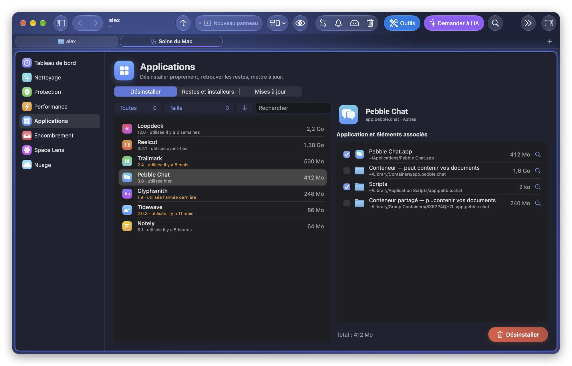Le conteneur et le conteneur partagé de Pebble Chat, marqués « peut contenir vos documents » et non cochés